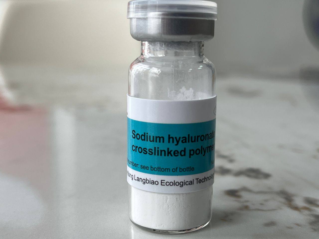 Sodium hyaluronate cross-linked polymer